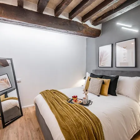 Appartement Design In Centro A Modena, Pass Parcheggio Incluso, Ciao Bella Modène