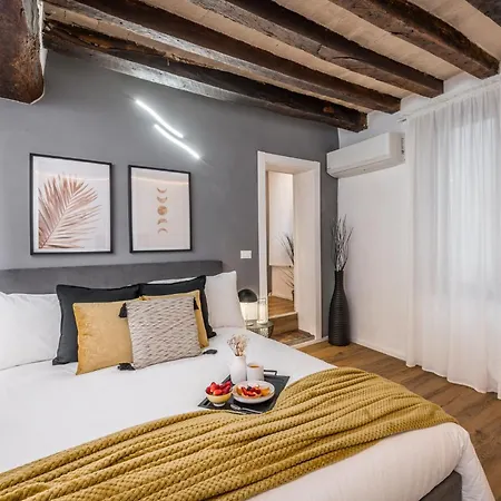 Appartement Design In Centro A Modena, Pass Parcheggio Incluso, Ciao Bella Modène