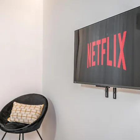 Lejlighed Design In Centro A Modena, Pass Parcheggio Incluso, Ciao Bella *