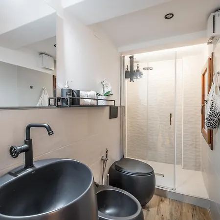 Apartamento Design In Centro A Modena, Pass Parcheggio Incluso, Ciao Bella