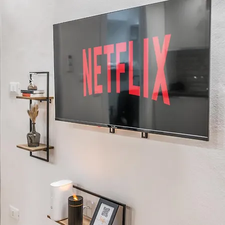 Design In Centro A Modena, Pass Parcheggio Incluso, Ciao Bella Apartamento Modena