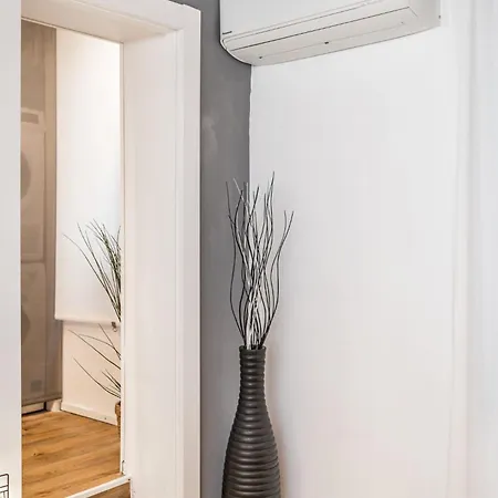 Design In Centro A Modena, Pass Parcheggio Incluso, Ciao Bella Appartement