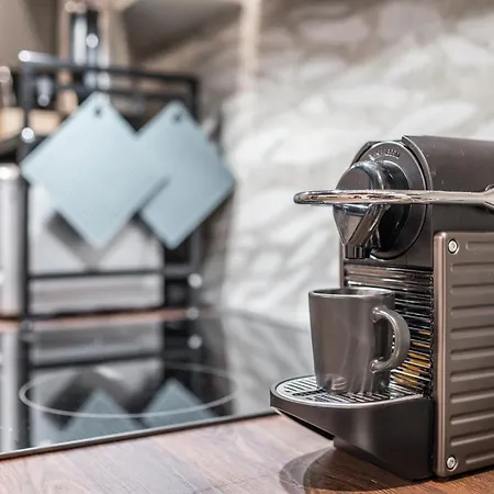 Design In Centro A Modena, Pass Parcheggio Incluso, Ciao Bella Apartamento Modena