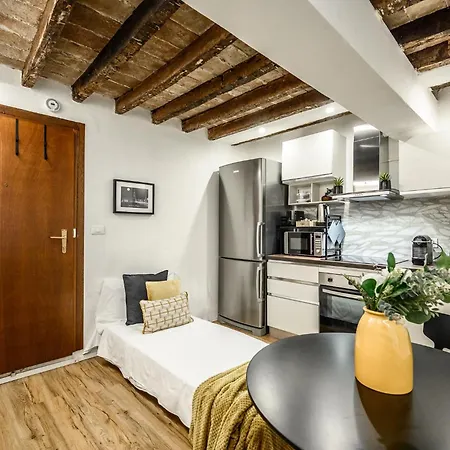Apartamento Design In Centro A Modena, Pass Parcheggio Incluso, Ciao Bella