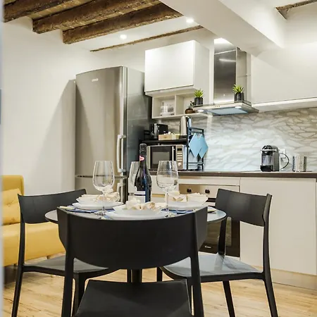 Appartement Design In Centro A Modena, Pass Parcheggio Incluso, Ciao Bella Modène