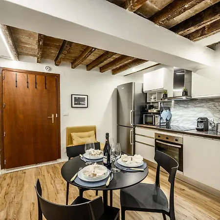 Appartement Design In Centro A Modena, Pass Parcheggio Incluso, Ciao Bella