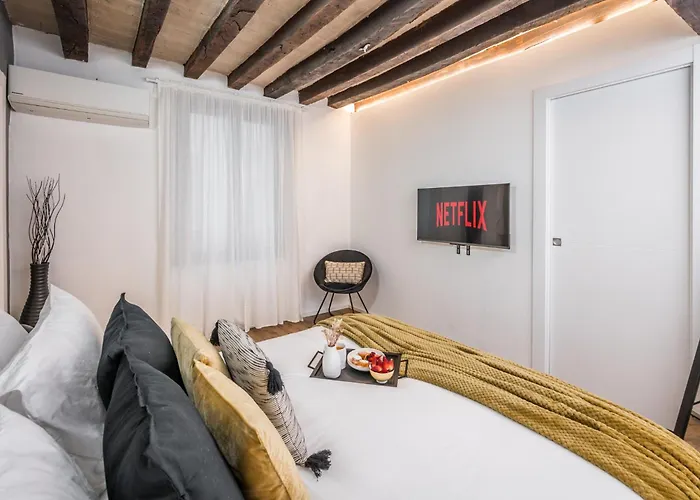 Design In Centro A Modena, Pass Parcheggio Incluso, Ciao Bella Appartamento *