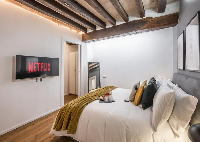 Design In Centro A Modena, Pass Parcheggio Incluso, Ciao Bella Διαμέρισμα Μόντενα