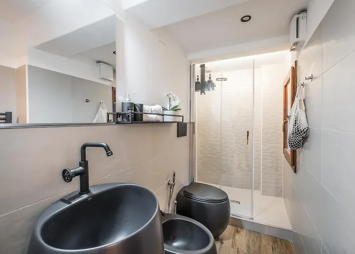 Appartamento Design In Centro A Modena, Pass Parcheggio Incluso, Ciao Bella