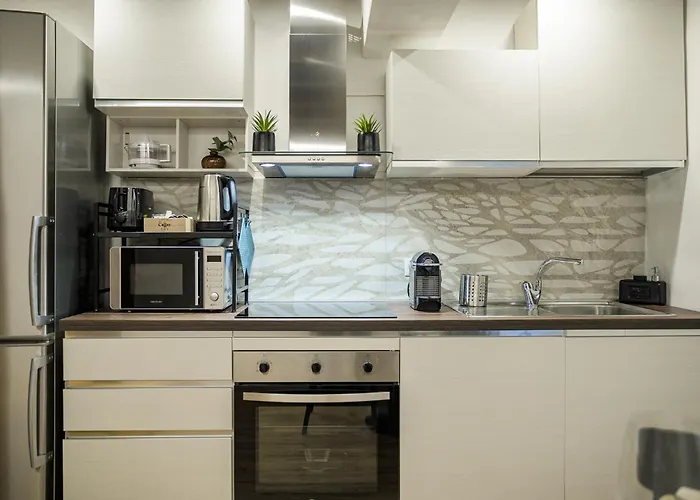 Appartamento Design In Centro A Modena, Pass Parcheggio Incluso, Ciao Bella *