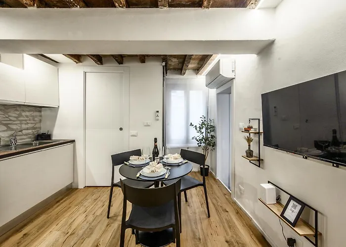 Design In Centro A Modena, Pass Parcheggio Incluso, Ciao Bella * Μόντενα