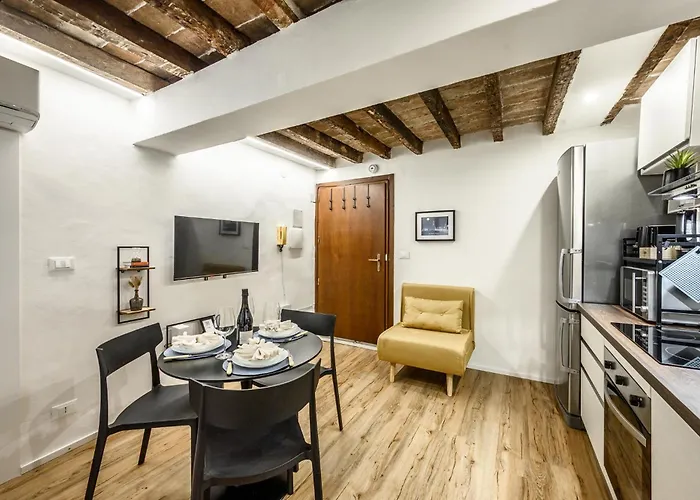 Design In Centro A Modena, Pass Parcheggio Incluso, Ciao Bella * Μόντενα