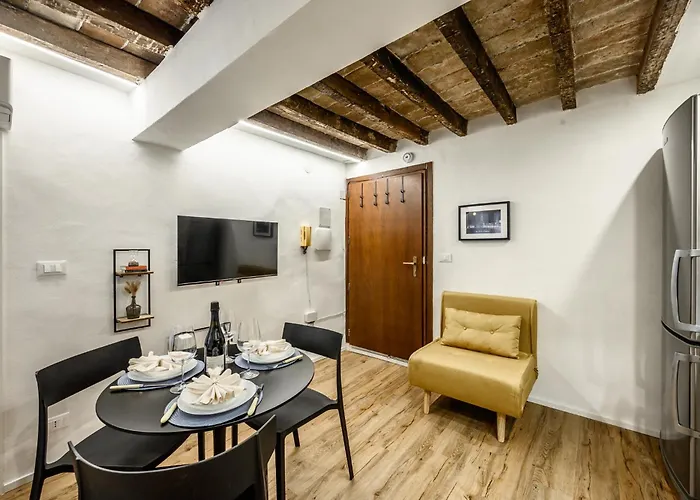 Appartamento Design In Centro A Modena, Pass Parcheggio Incluso, Ciao Bella Modena